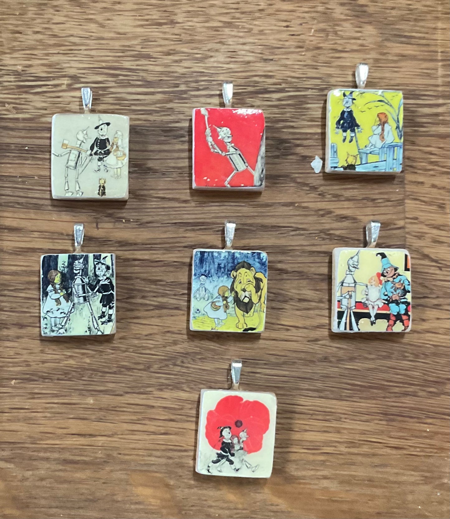 Scrabble Pendant Wizard old Oz