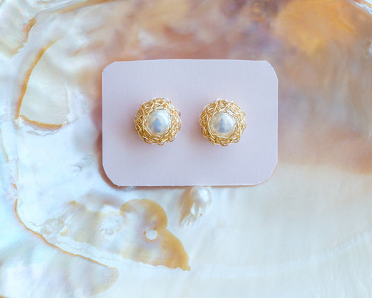 Gold plated wire wrapped pearl stud