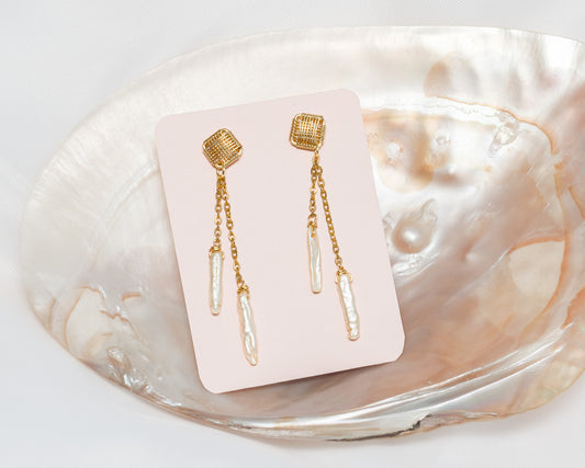Gold plated wire wrapped square stud with drop