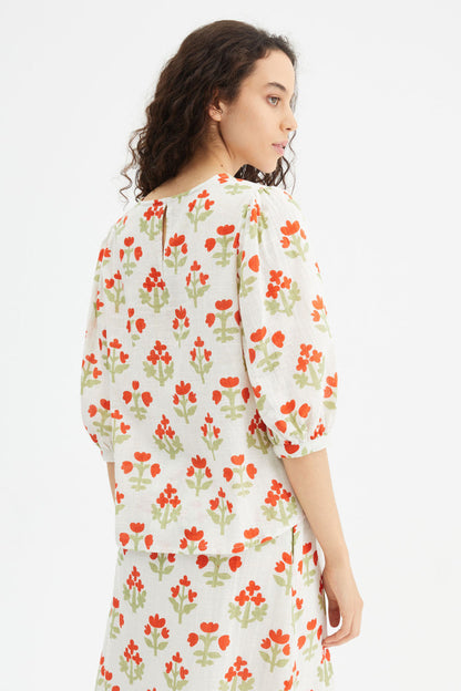 Floral print top with puff sleeves