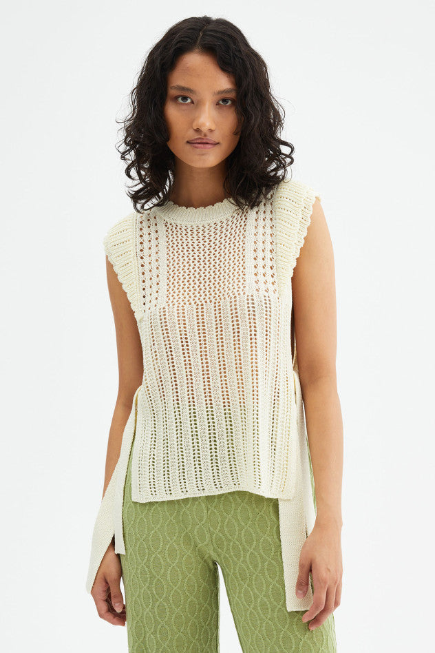 White crochet vest with bow